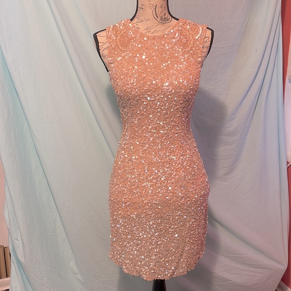 SCALA beaded cocktail dress in melon sz 4 BACKLESS - Picture 1 of 6